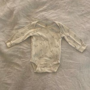 Carter's long sleeve bodysuit - gender neutral - boys or girls - 12 months